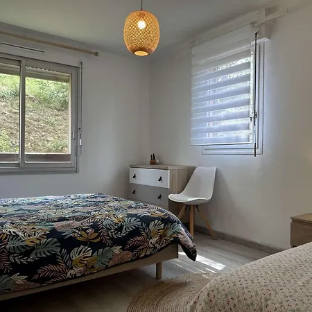 3 Pieces 5 Couchages Sur Bn050-h03 Banyuls-sur-Mer